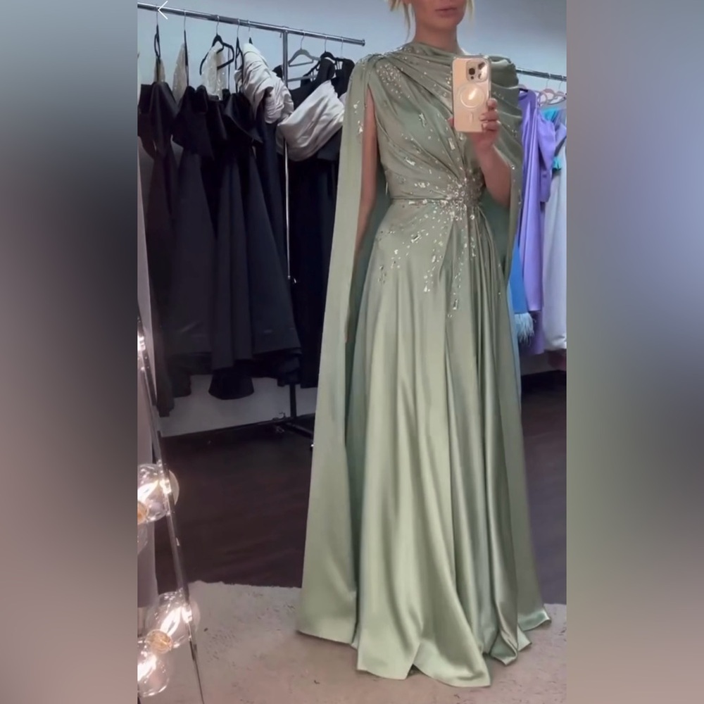 Elegant Satin Beaded Gown with Dramatic Sleeves - Brand New - Never worn - Picture 3 of 9